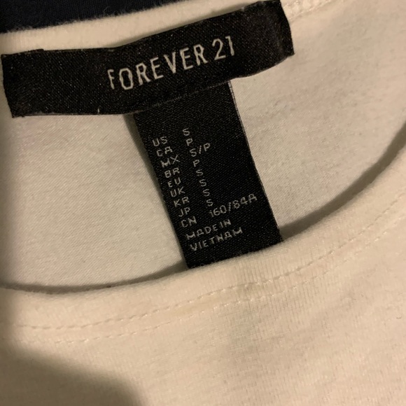 White crop top - Picture 2 of 2